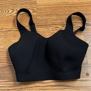 Victoria’s Secret Black Seamless Sport Bra